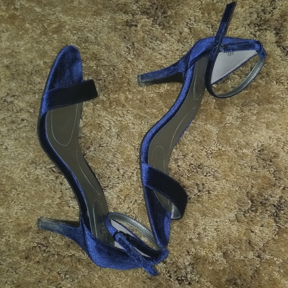 Bandolino Nadia Dress Sandal Blue Velvet Women's Size 11 - Picture 3 of 5